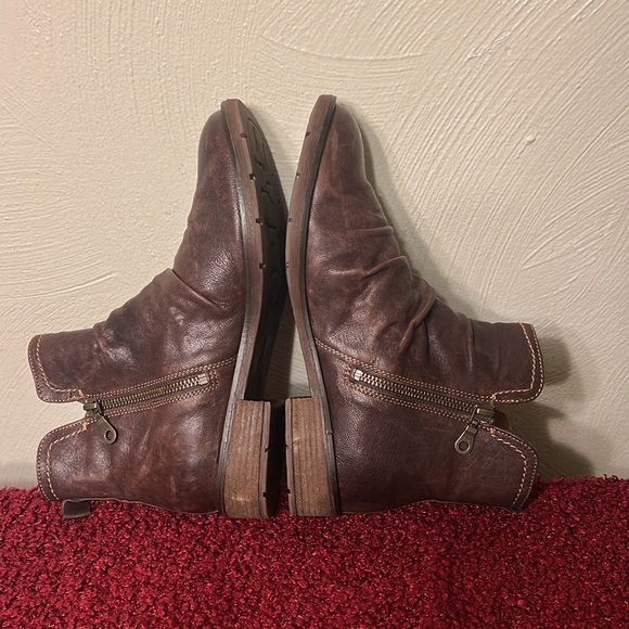 Sofft Beckie cognac boots size 9.5 Beautiful booties - Picture 8 of 17